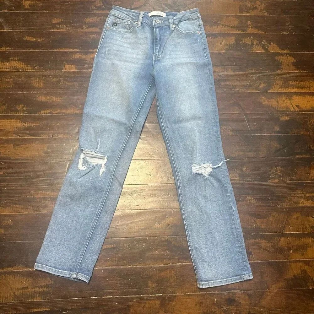 Kancan medium wash straight leg normcore 7/27 jeans